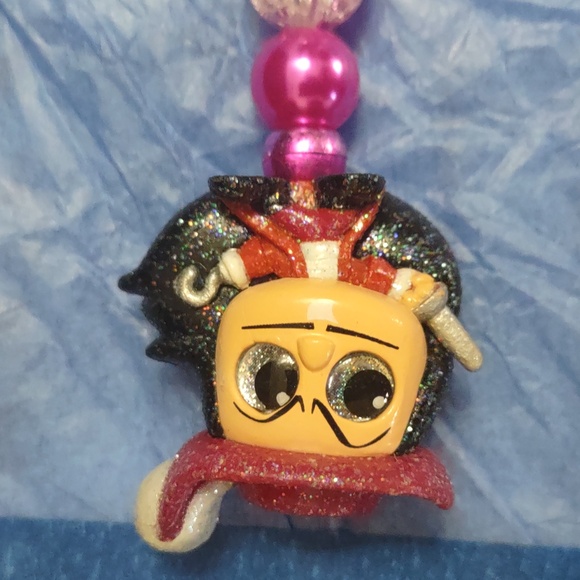 HOMEMADE DISNEY DOORABLE CAPTAIN HOOK TOPPER BEADED PEN REMOVABLE TOPPER - Picture 5 of 7